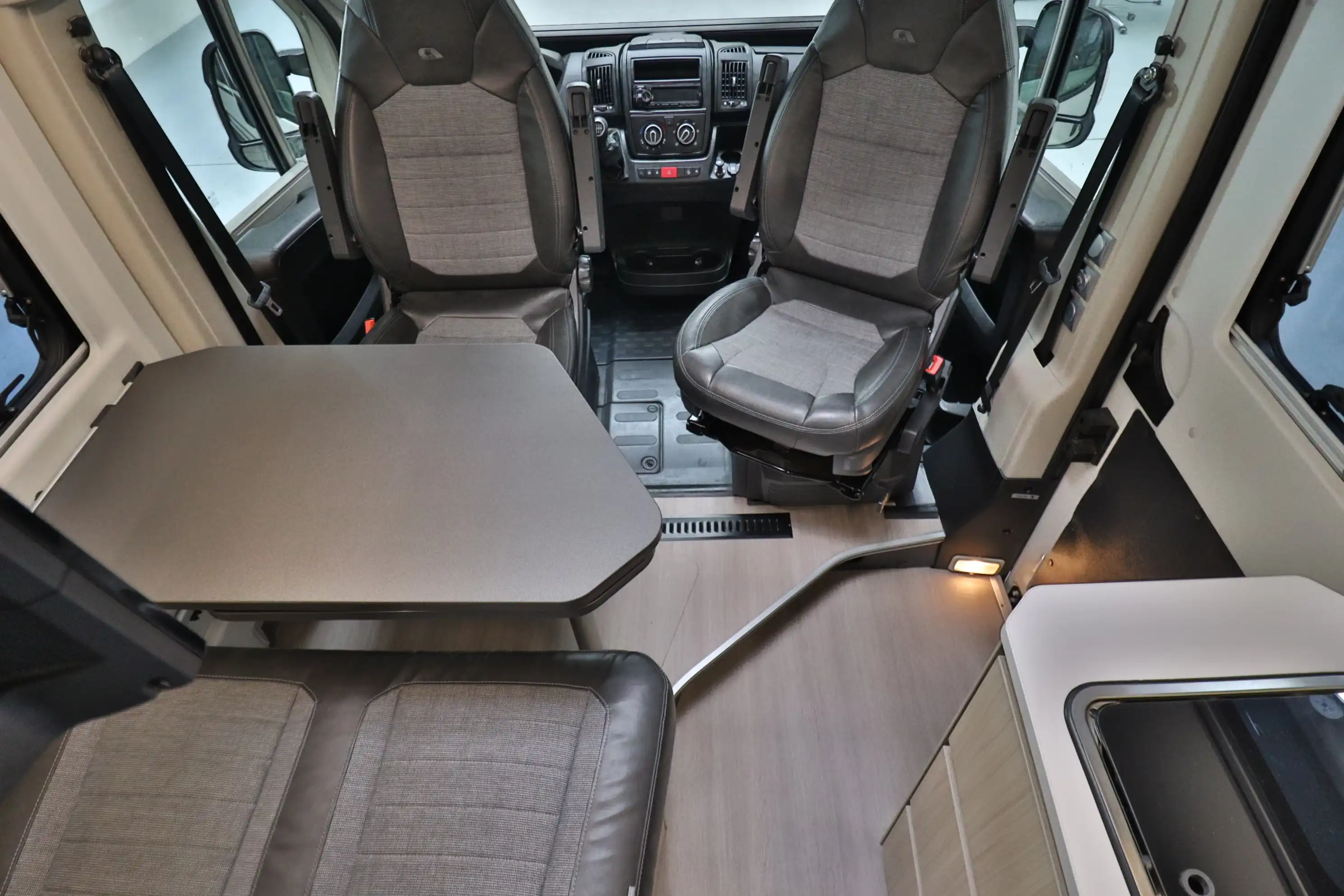 ADRIA Twin 600 SP Axess